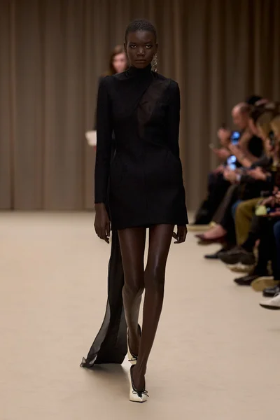 Look 26